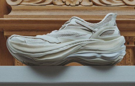 Balenciaga lance la Jet Sneaker