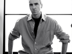 Raf Simons : biographie, héritage et influence