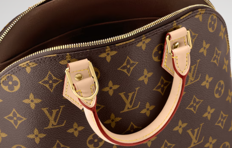 La maroquinerie Louis Vuitton : comment la maison a transformé le bagage de voyage en symbole mondial du luxe