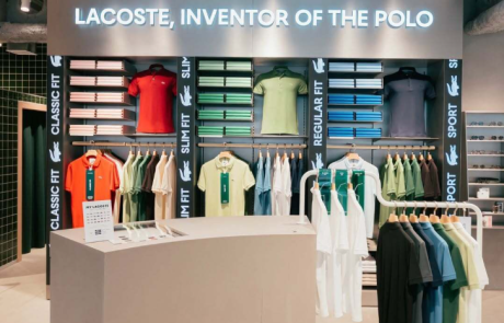 Lacoste relance sa collection Godzilla au Japon