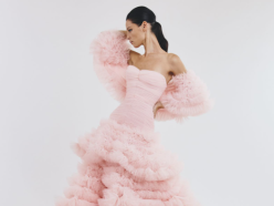 Artémis rétrocède Giambattista Valli à son fondateur