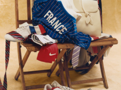 Coupe du monde 2026 : Jacquemus lance une collection avec l’équipe de France