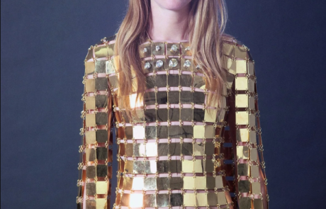 Rabanne et la culture populaire : de l’icône futuriste à la marque de performance marketing
