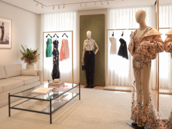 Givenchy ouvre une boutique estivale à Saint-Tropez