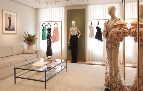 Givenchy ouvre une boutique estivale à Saint-Tropez