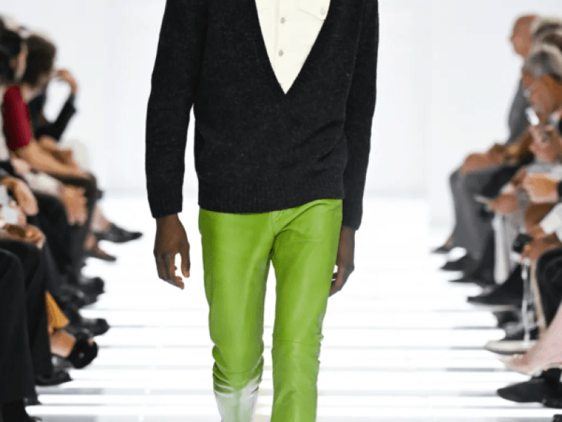 Prada menswear collection 2027 : le pari du minimalisme stratégique