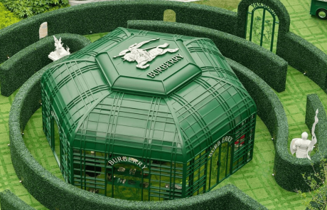 Pop-up Store luxe été 2026 | Burberry Summer Maze à Shanghai