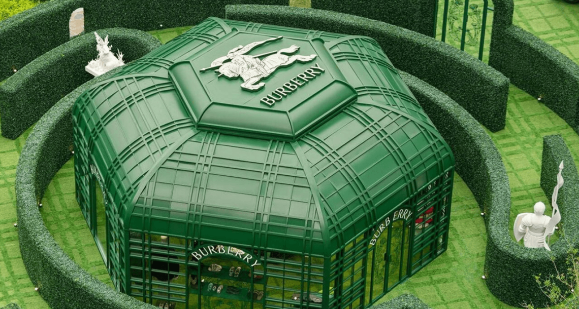 Pop-up Store luxe été 2026 | Burberry Summer Maze à Shanghai
