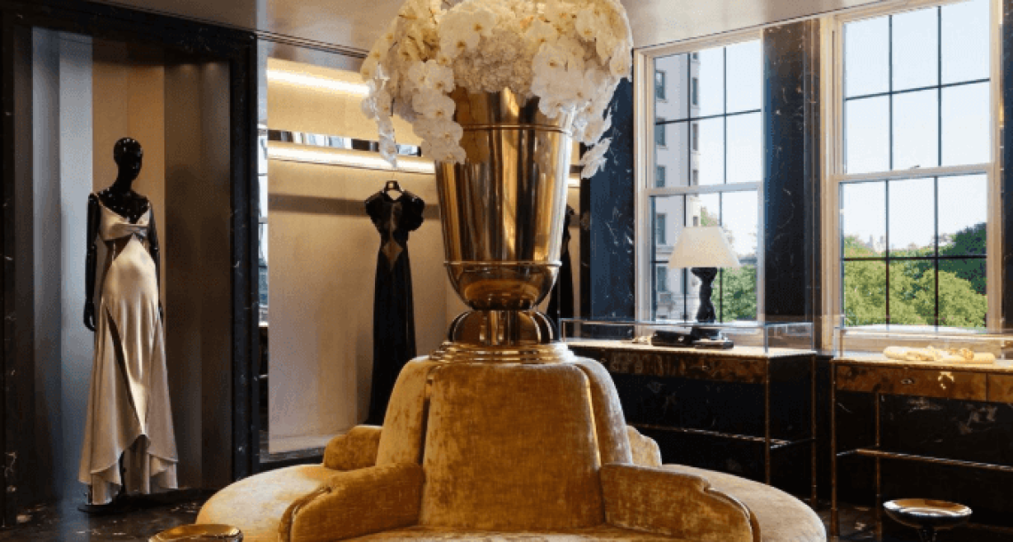 Schiaparelli agrandit sa boutique chez Bergdorf Goodman et confirme ses ambitions aux États-Unis