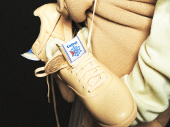 Celine lance sa première sneaker en collaboration avec Reebok