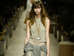 Fashion Week Printemps-Eté 2027 | Coach : le vestiaire pointu qui cultive la désirabilité de la marque