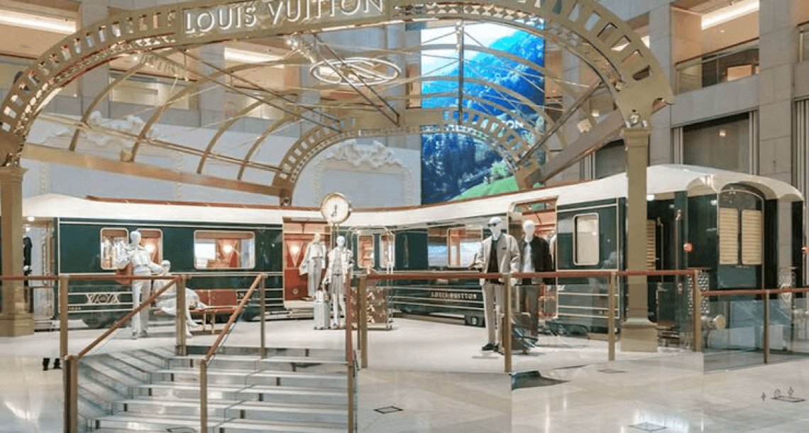 Louis Vuitton installe un train-boutique éphémère à Hong Kong