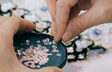 Chanel exporte le19M à Shanghai et met ses Métiers d’art en scène
