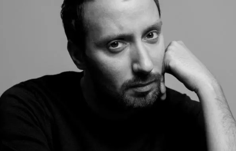 Anthony Vaccarello quitte Saint Laurent : bilan stratégique de son mandat
