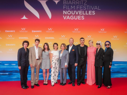 Chanel dans la culture populaire : une stratégie d’influence par le mécénat, la création et la transmission