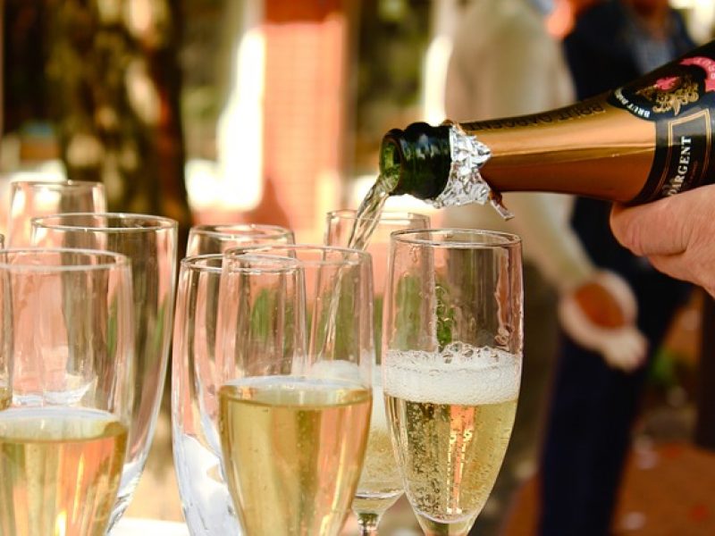 Baisse des ventes de champagne en France et au Royaume-Uni