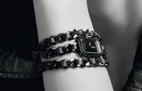 Edition Noire : Chanel revisite ses montres cultes