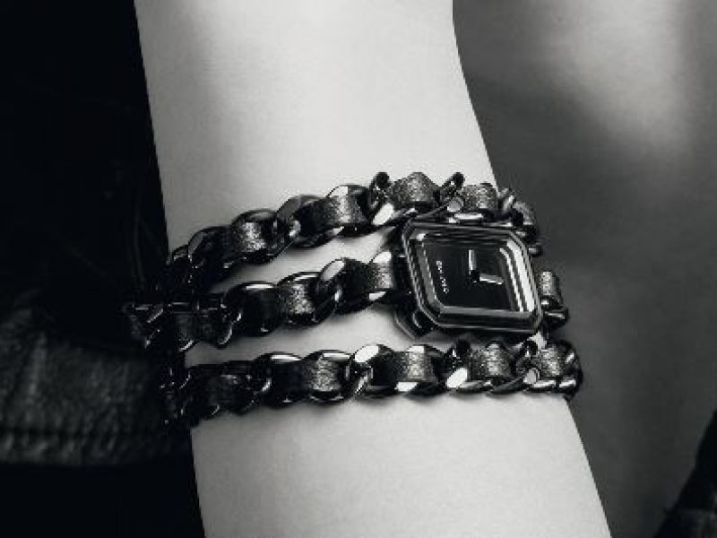 Edition Noire : Chanel revisite ses montres cultes