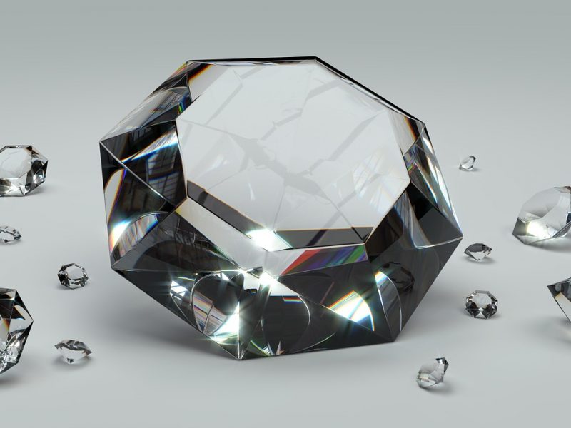 Diamants naturels versus diamants de synthèse : le combat commence…