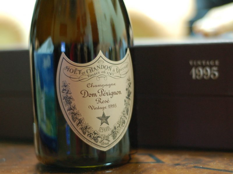 Dom Pérignon s’installe aux Galeries Lafayette pour les fêtes