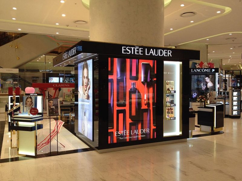 Estée Lauder renforce sa présence en Asie