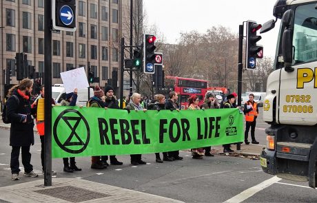 Stella McCartney et Extinction Rebellion luttent contre le changement climatique