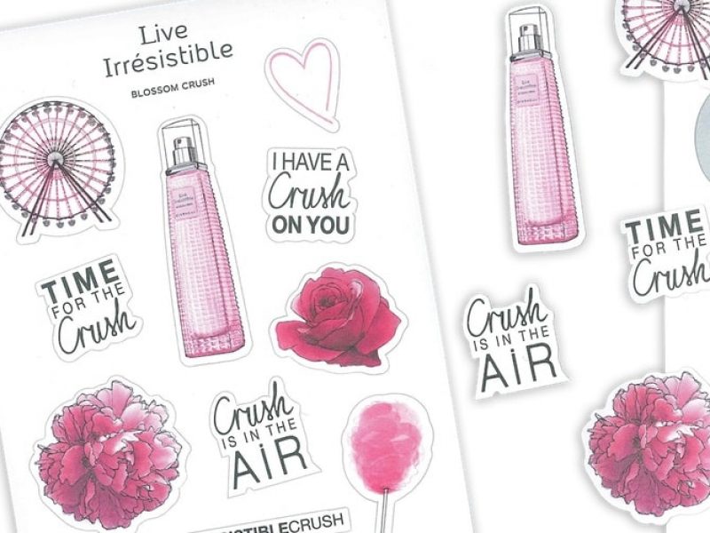 Givenchy s’intéresse aux stickers à parfumer