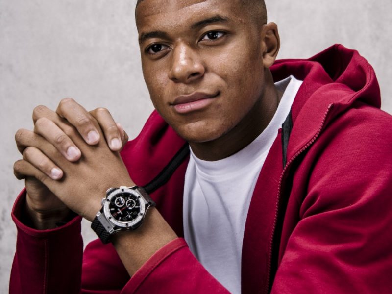 Série « Clientes et égéries célèbres »: Kylian Mbappé, nouvelle égérie de l’horloger Hublot