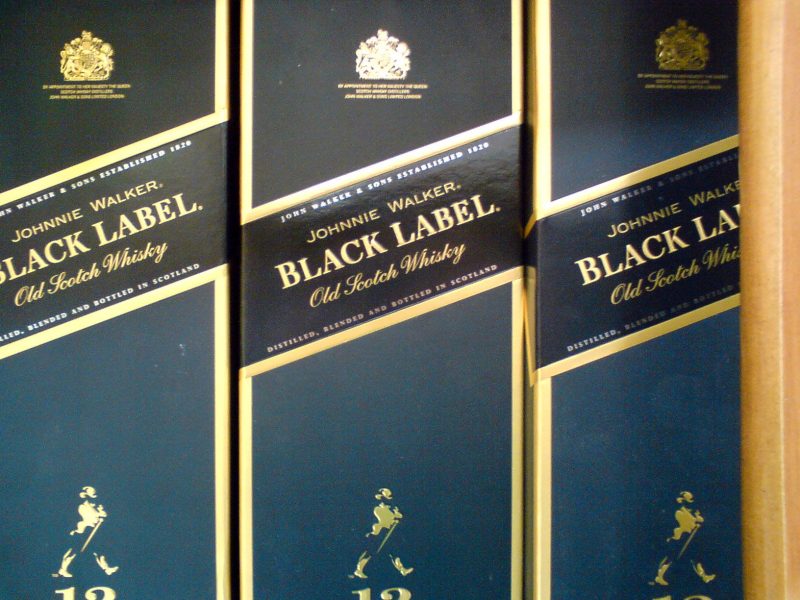 Johnnie Walker : un service online de personnalisation des bouteilles