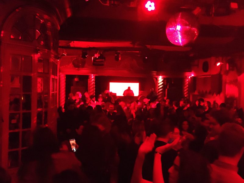 Le Rouge : le club de Pigalle qui renouvelle la nuit parisienne