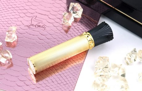 Louboutin Beauté lance un mascara rouge