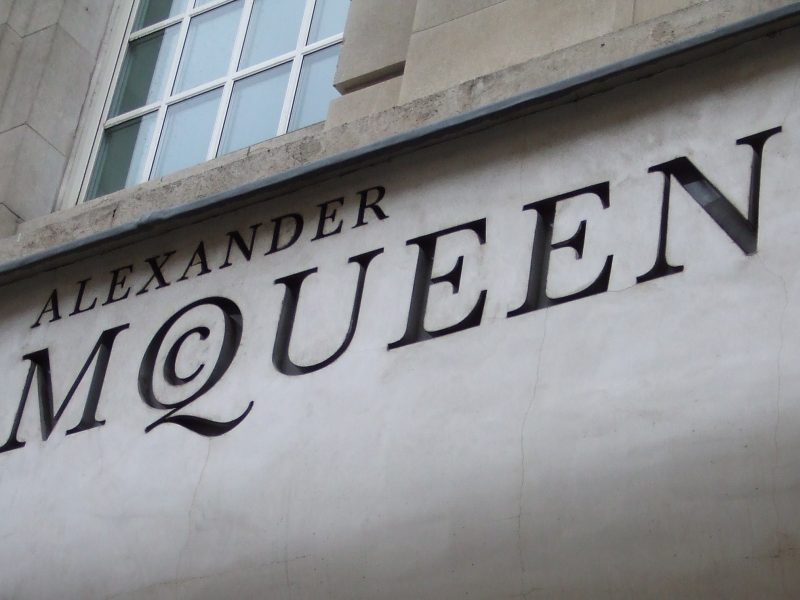Un documentaire consacré au styliste Alexander McQueen
