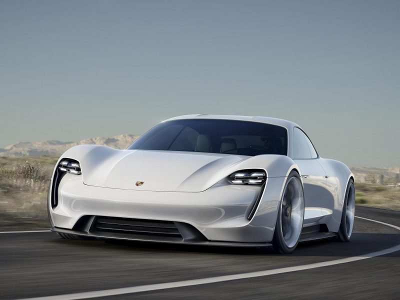 La Porsche Mission E prévue pour 2019