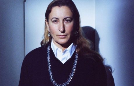 Miuccia Prada récompensée aux Fashion Awards 2018