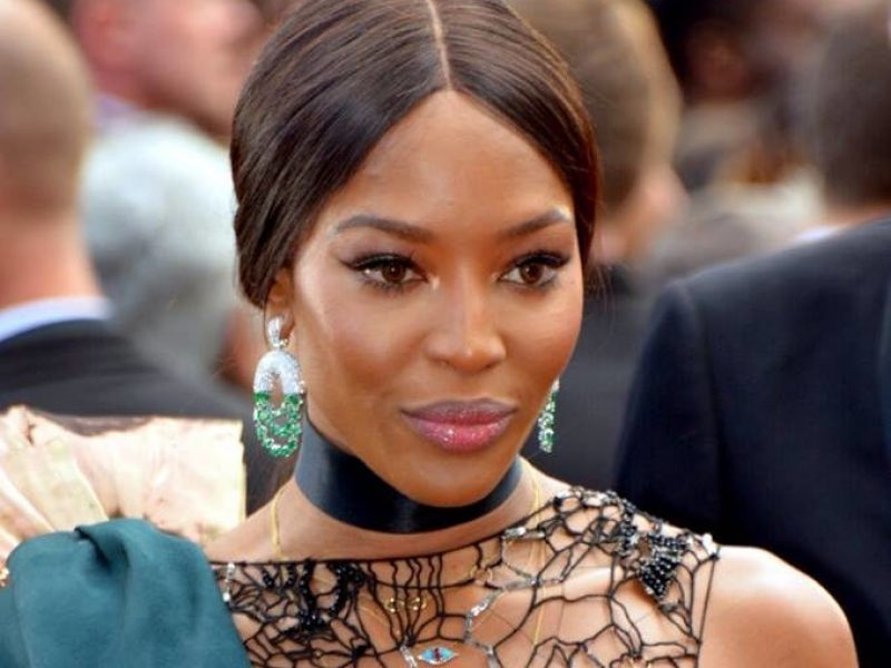 Naomi Campbell inaugure un pop-up store Fashion for Relief à Londres