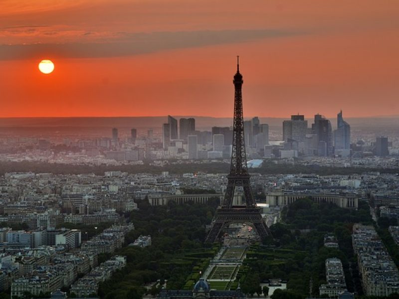 À Paris : le prix moyen du mètre carré dépasse la barre symbolique des 10 000 euros