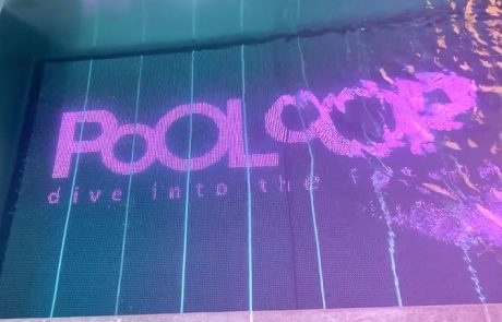 Pooloop : l’écran géant pour piscine