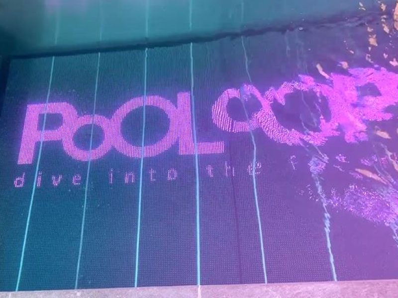 Pooloop : l’écran géant pour piscine