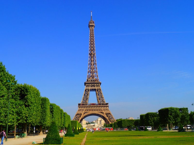 Les chefs Frédéric Anton et Thierry Marx remportent le contrat avec la Tour Eiffel