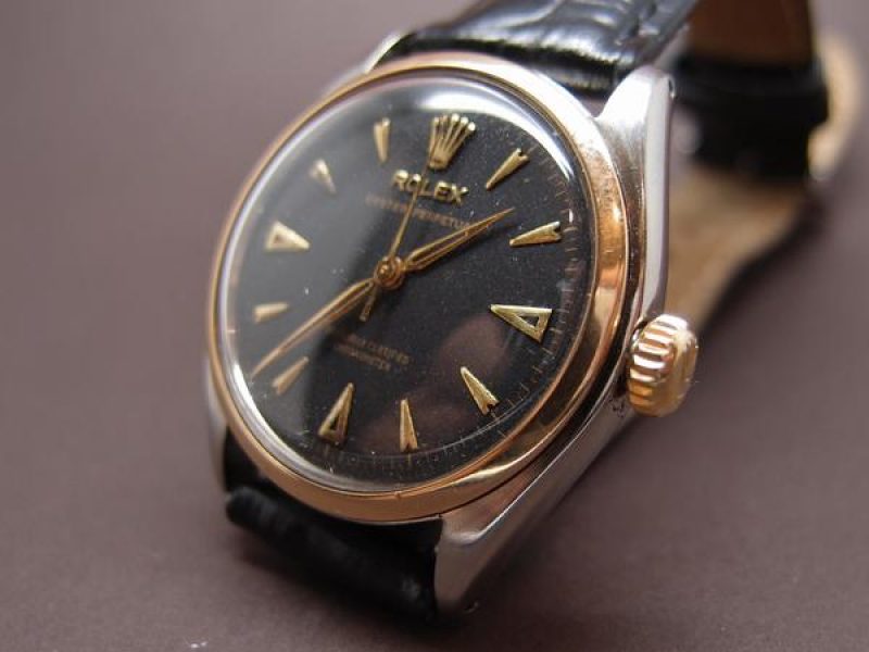 Montres de luxe d’occasion : eBay traque les arnaques