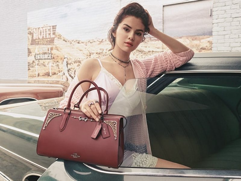 Selena Gomez : une nouvelle ligne de maroquinerie avec Coach