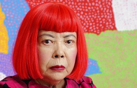 La Fondation Louis Vuitton expose la pièce psychédélique de Yayoi Kusama