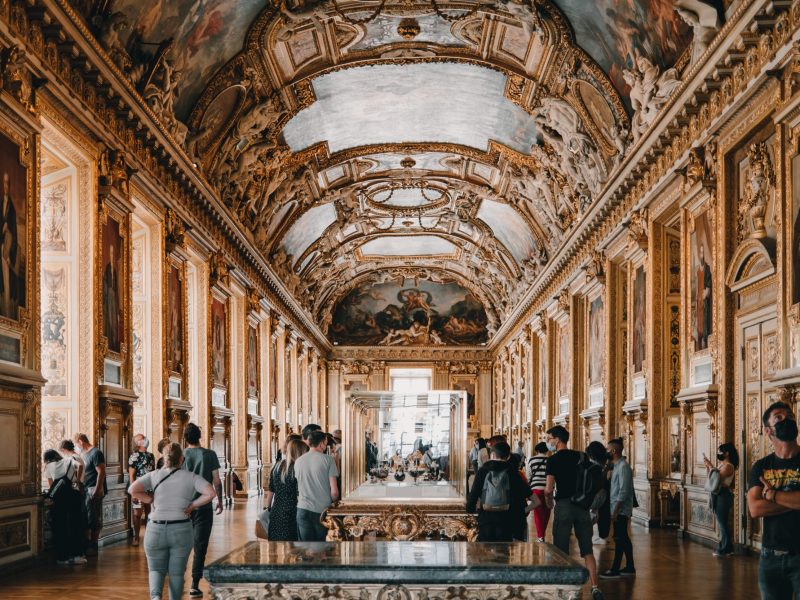 Des montres Vacheron Constantin ornées de trésors du Louvre