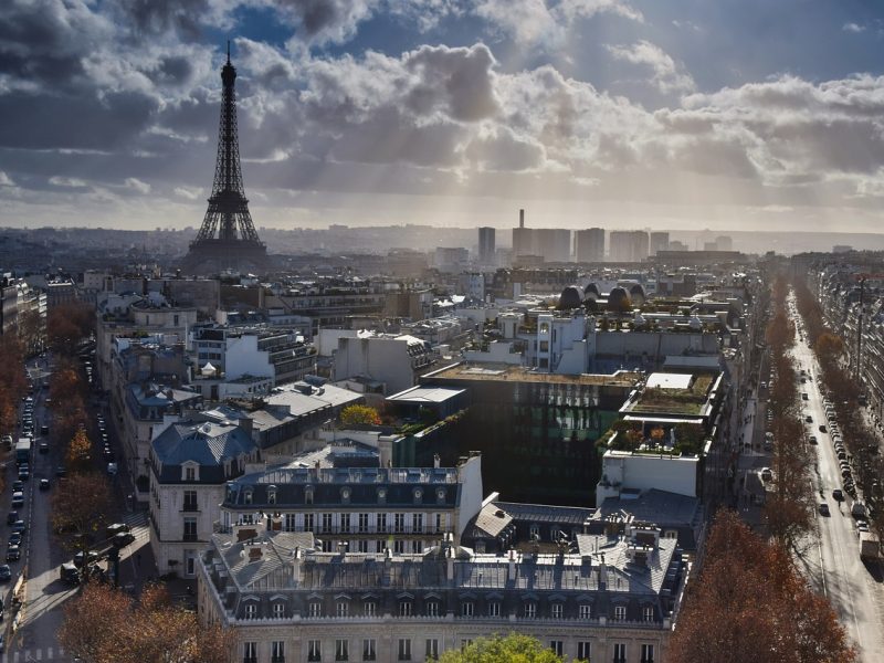 Une campagne très parisienne pour le sac Go-14 de Louis Vuitton