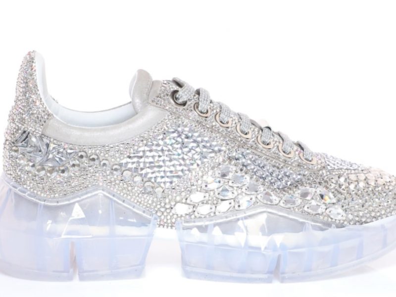 Jimmy Choo signe des sneakers en cristal Swarovski