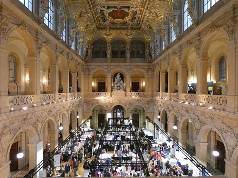 LVMH s’invite au Palais de la Bourse de Lyon ce mercredi 27 mars