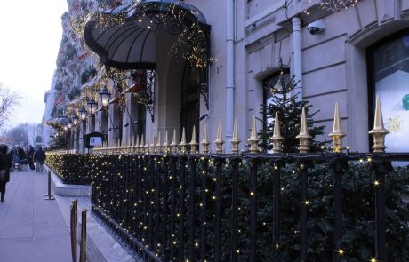 Maison Margiela inaugure une nouvelle adresse Avenue Montaigne à Paris