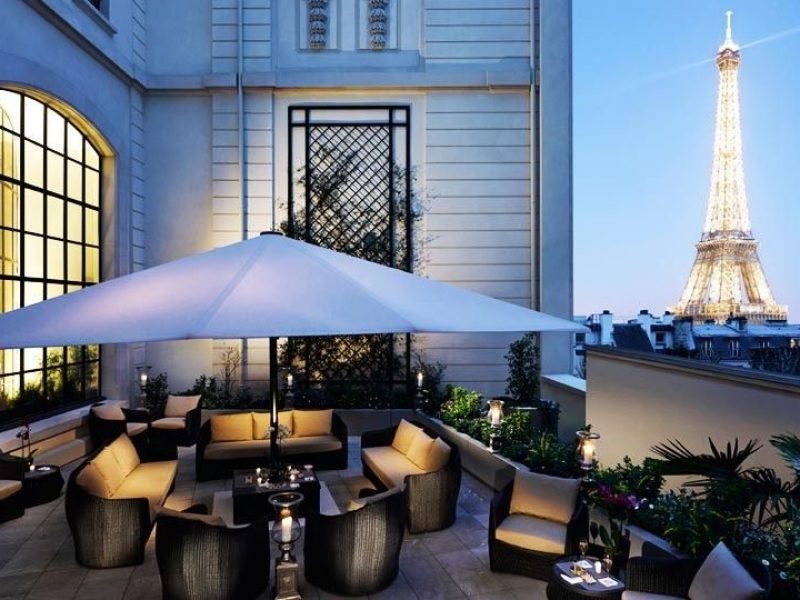 Le Shangri-La accueille un bar à ciel ouvert Krug