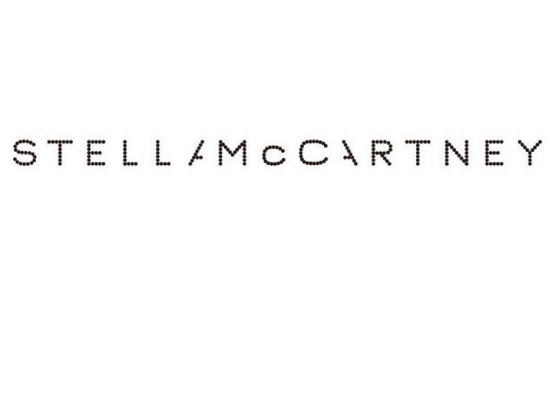 Stella McCartney lance sa capsule en collaboration avec MyTheresa.com