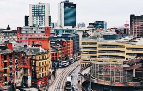 Un défilé Métiers d’art à Manchester pour Chanel